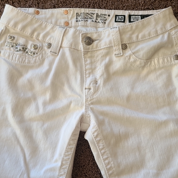 Miss Me White Flare Jeans with Silver Accents - Picture 4 of 10